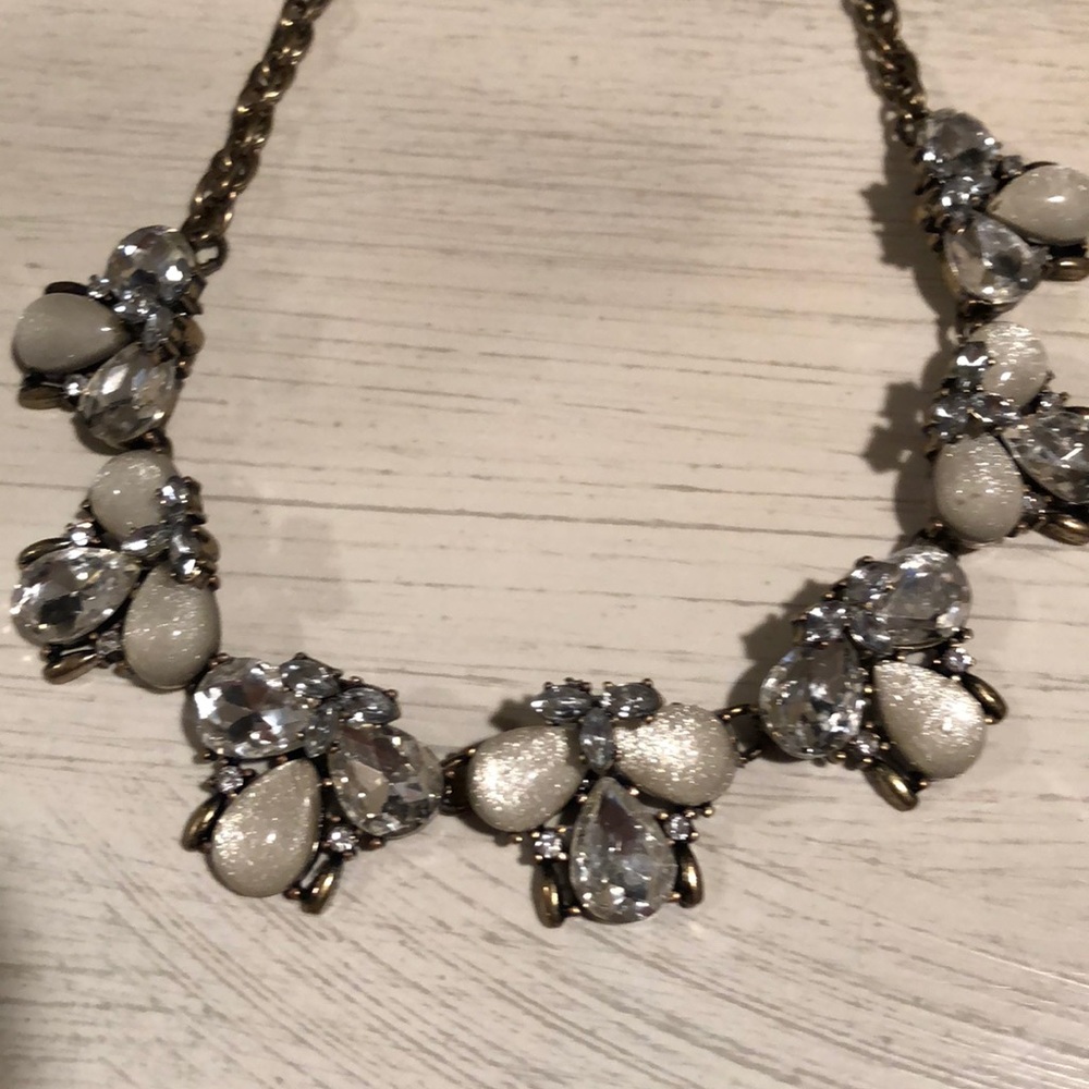 Crystal and jewel choker